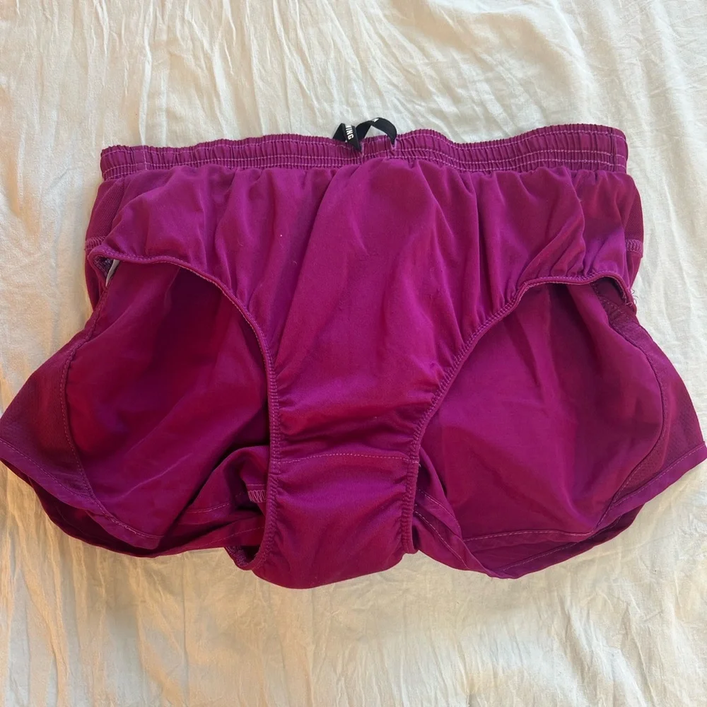 Nike Women's Vibrant Purple Athletic Shorts Size XS‎